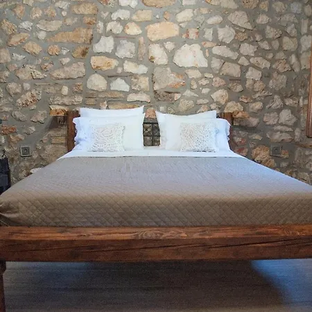 Traditional Stone Appartement Agios Ioannis (Corinthia)