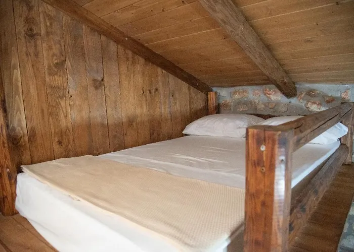 Apartment Traditional Stone *