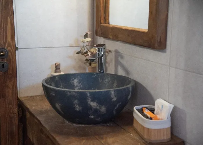 Apartment Traditional Stone