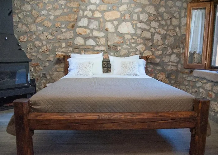 Traditional Stone Apartment Agios Ioannis (Corinthia)
