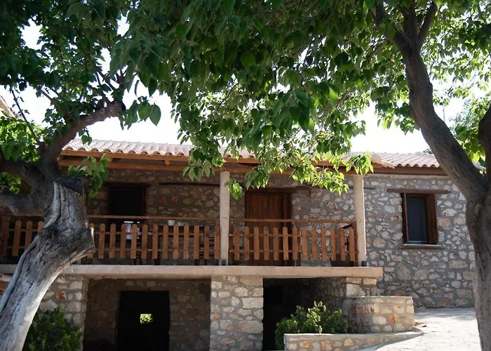 Traditional Stone Apartment Agios Ioannis (Corinthia)